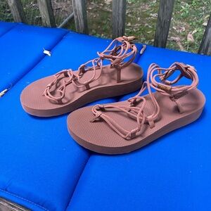 Teva Midform Infinity Sandals